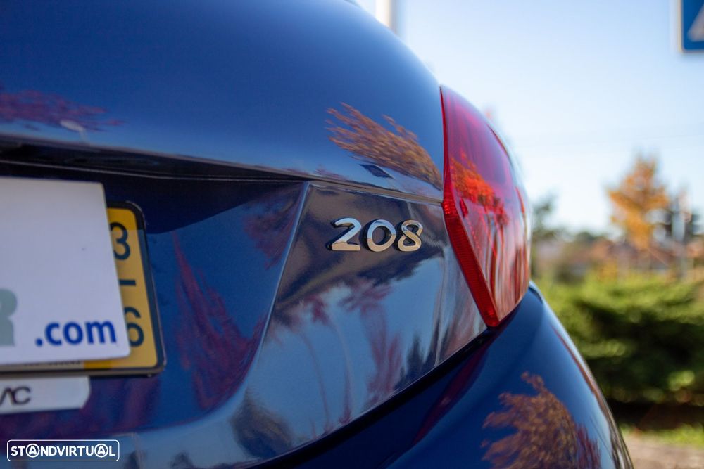 Peugeot 208 1.4 HDi - 21