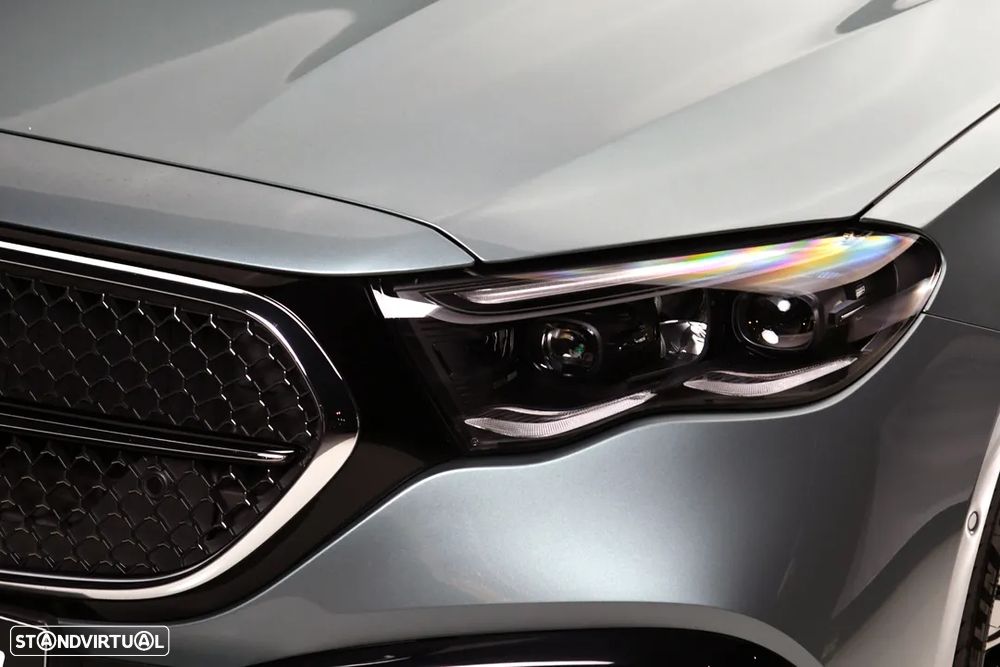 Mercedes-Benz E 300 - 6