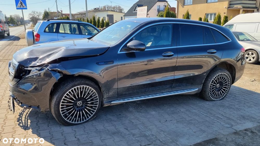Mercedes-Benz EQC 400 4Matic Service+ AMG Line - 2