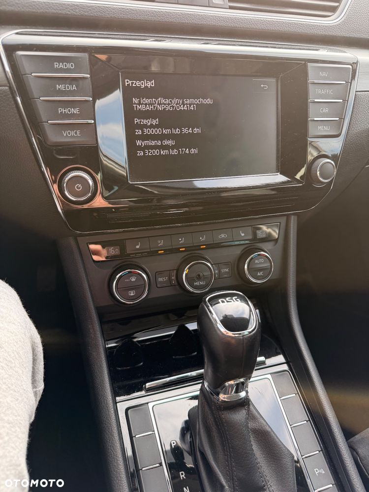 Skoda Superb 2.0 TDI Ambition DSG - 10