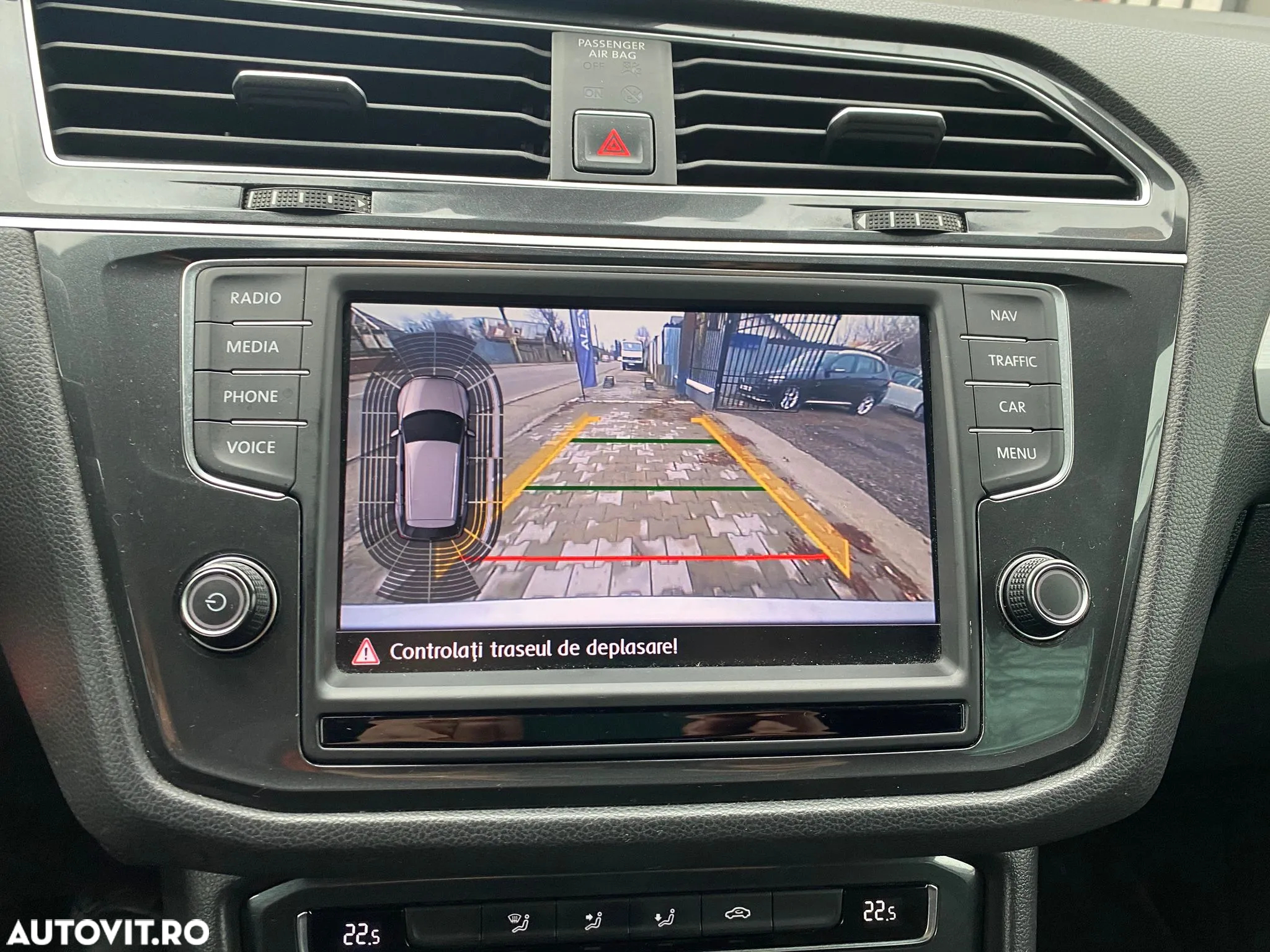 Volkswagen Tiguan 1.6 TDI SCR Comfortline - 8