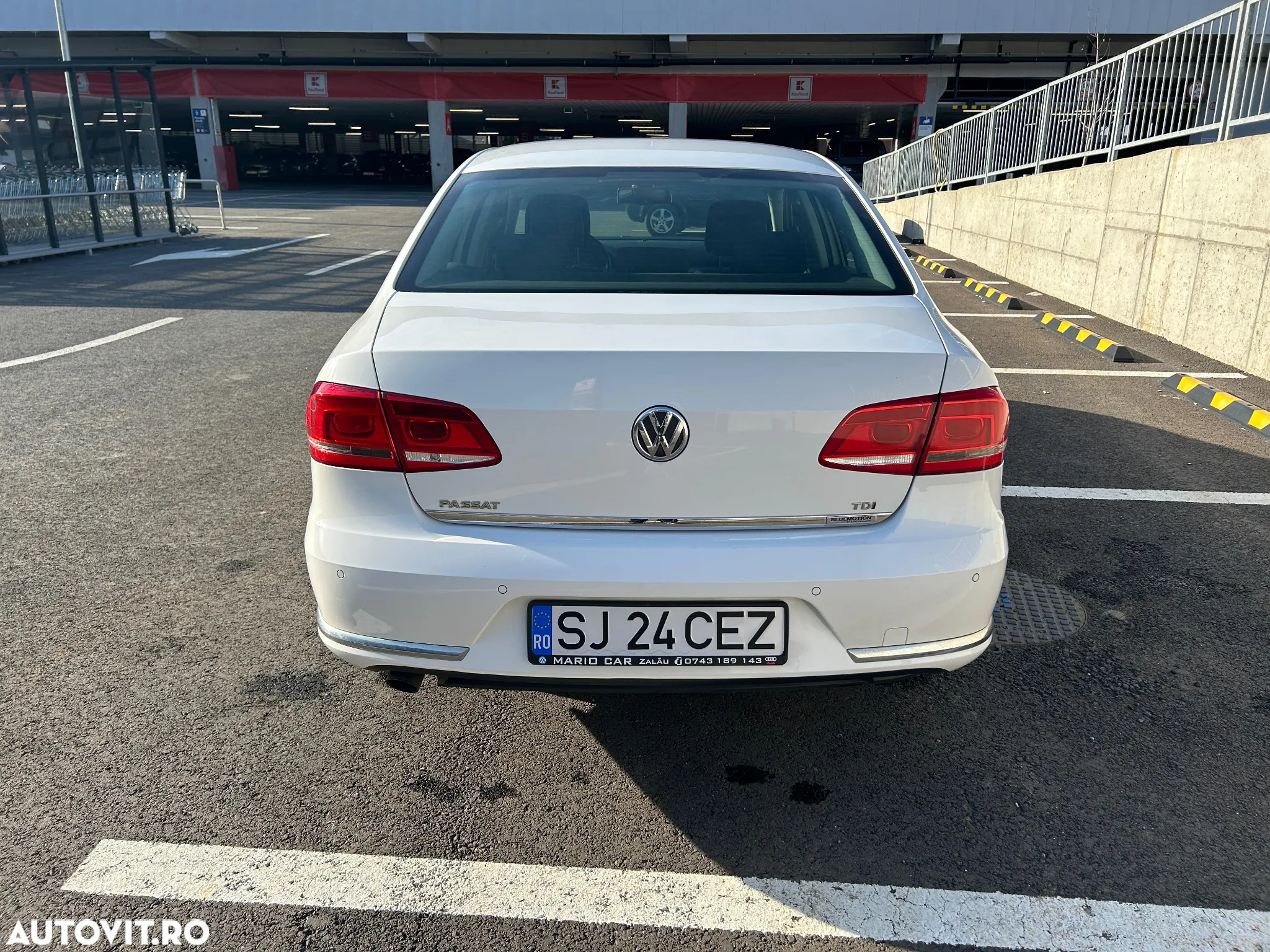Volkswagen Passat 1.6 TDI BlueMotion - 4