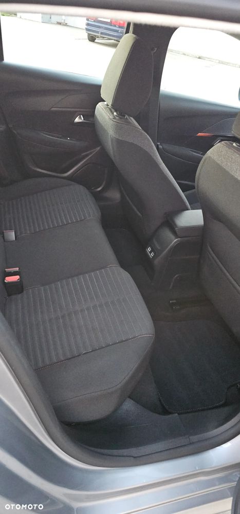 Peugeot 208 PureTech 100 EAT8 Allure - 7