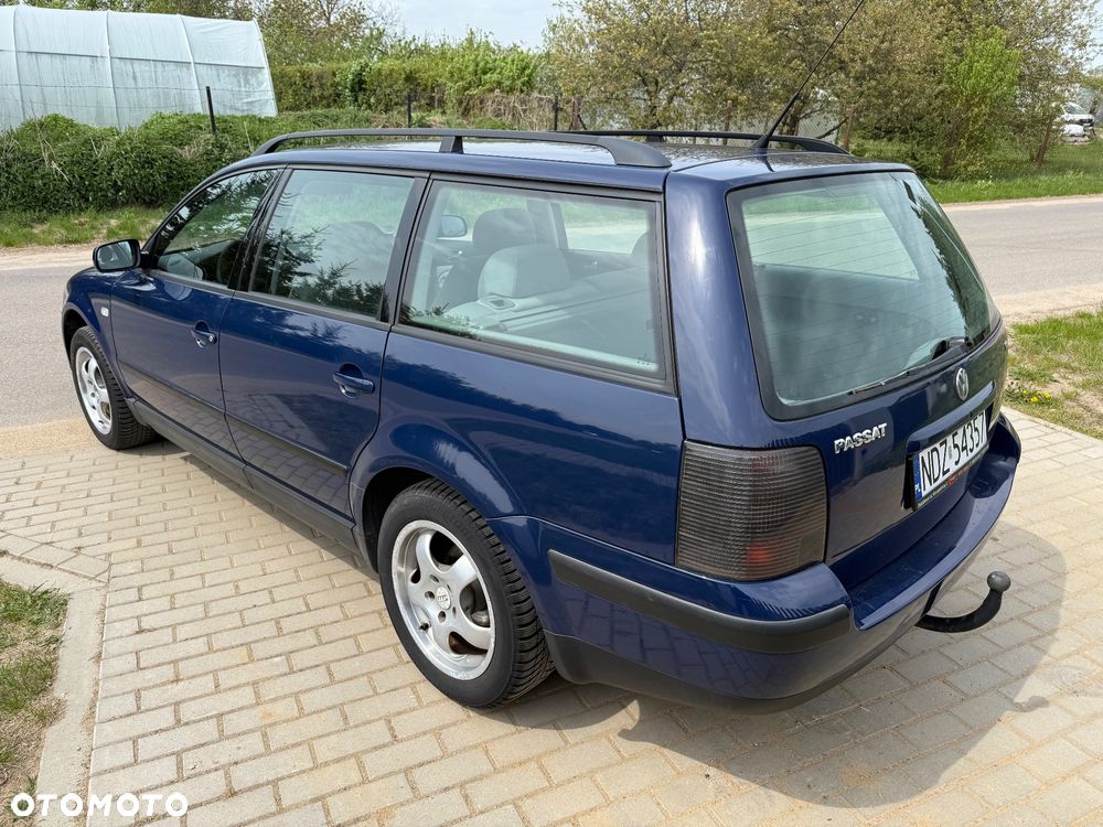 Volkswagen Passat 1.8 Comfortline - 8