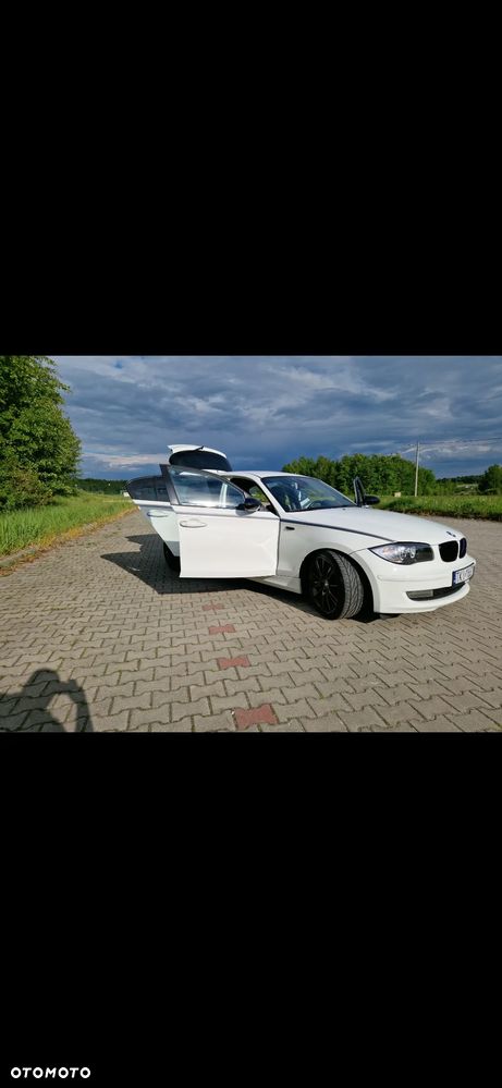 BMW Seria 1 116i - 11