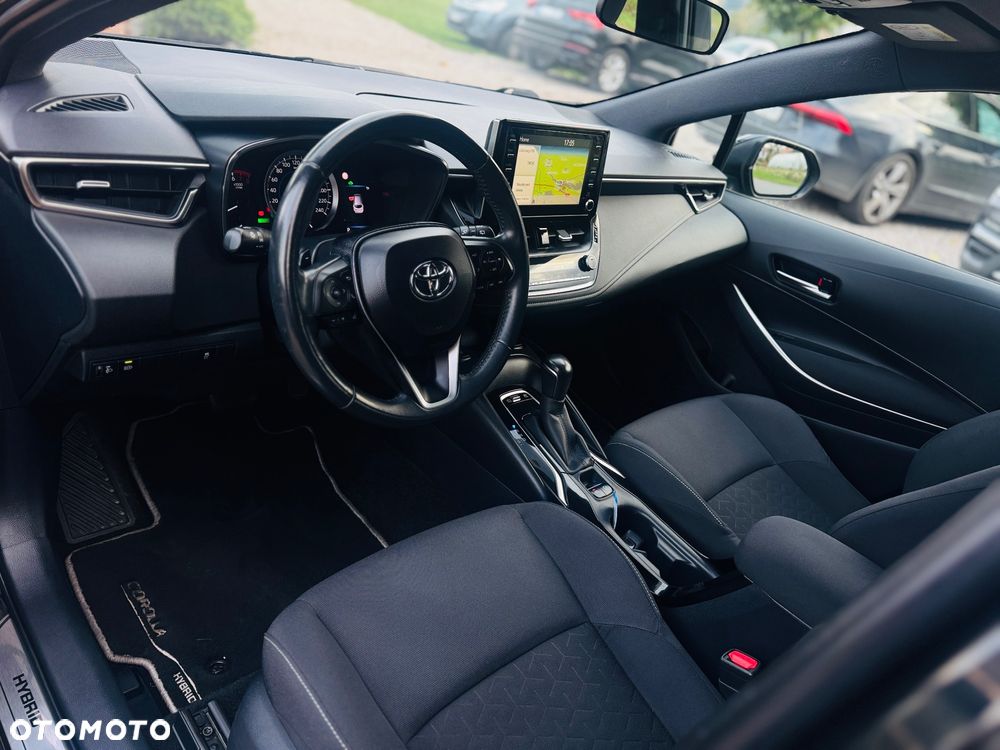 Toyota Corolla 2.0 Black&White - 19