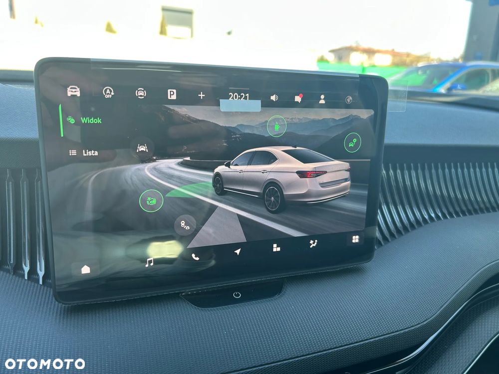 Skoda Superb 2.0 TDI SCR Essence DSG - 11