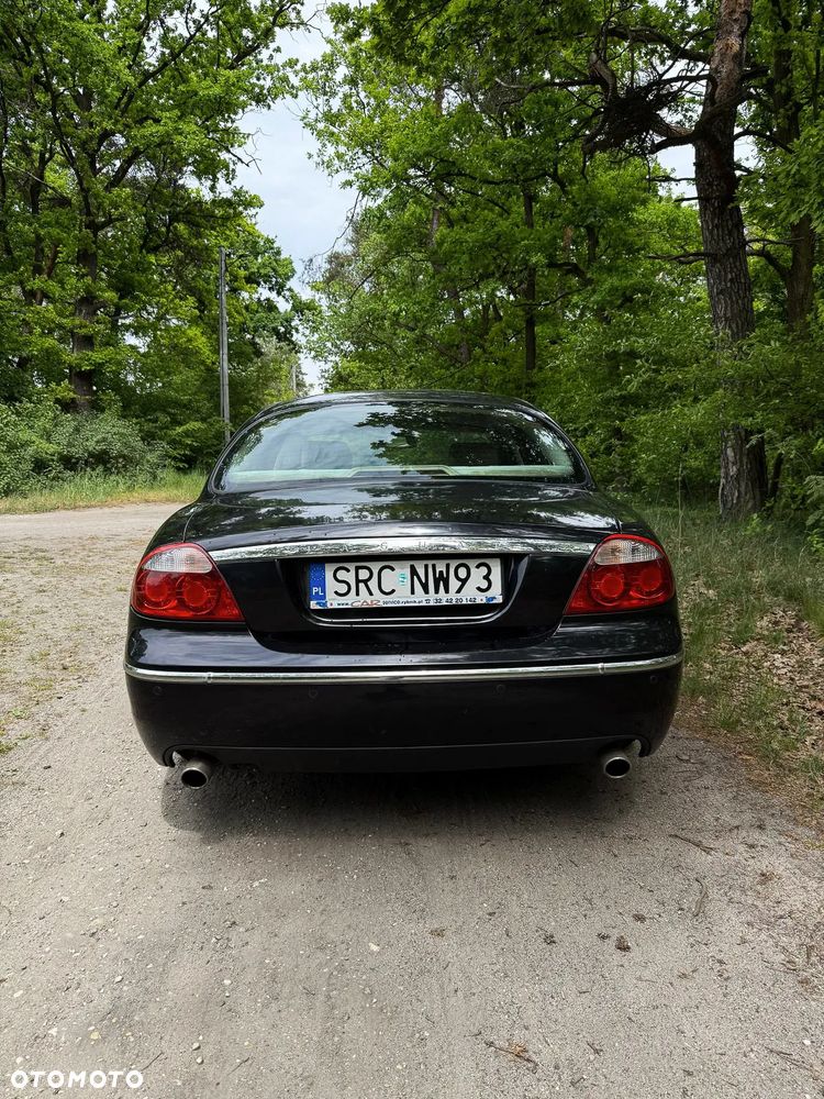 Jaguar S-Type - 8