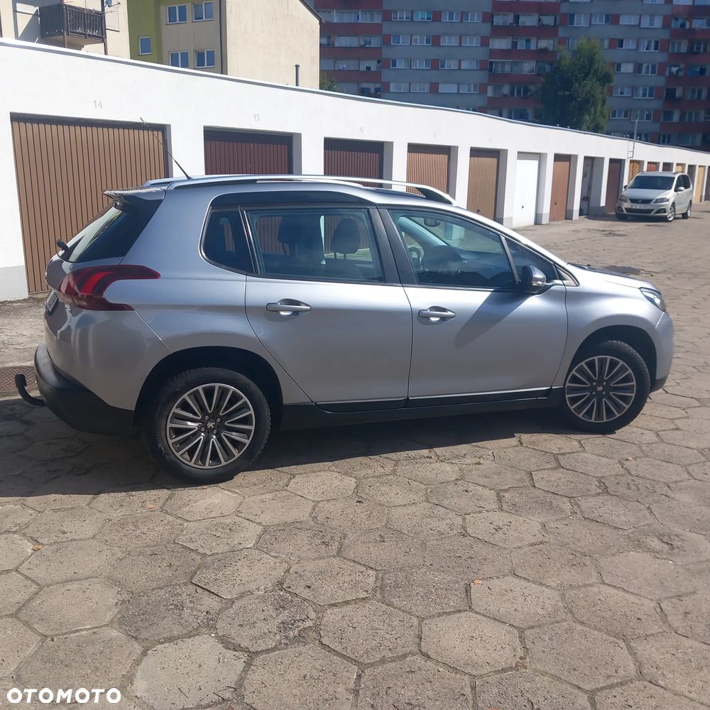 Peugeot 2008 - 4