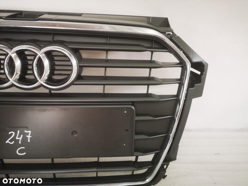 AUDI A1 LIFT 8XA 13- ATRAPA PRZEDNIA PRZÓD / GRILL NR: 8XA853651B  8XA853651C  NR AUKCJI NG247 - 5