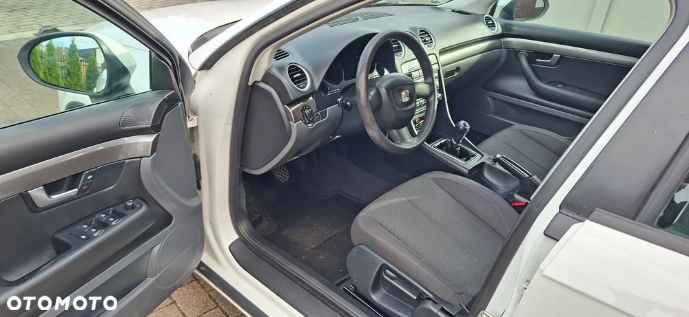 Seat Exeo - 25