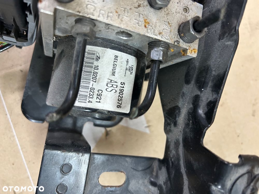 Fiat doblo II pompa abs 51902576 - 3
