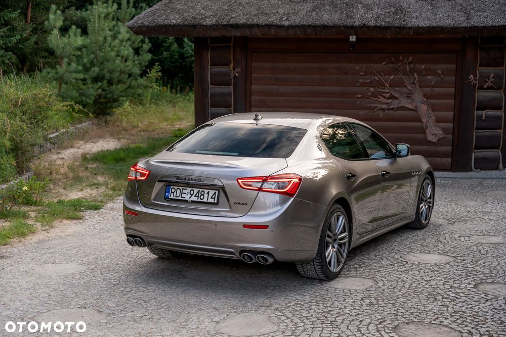 Maserati Ghibli GranSport - 5