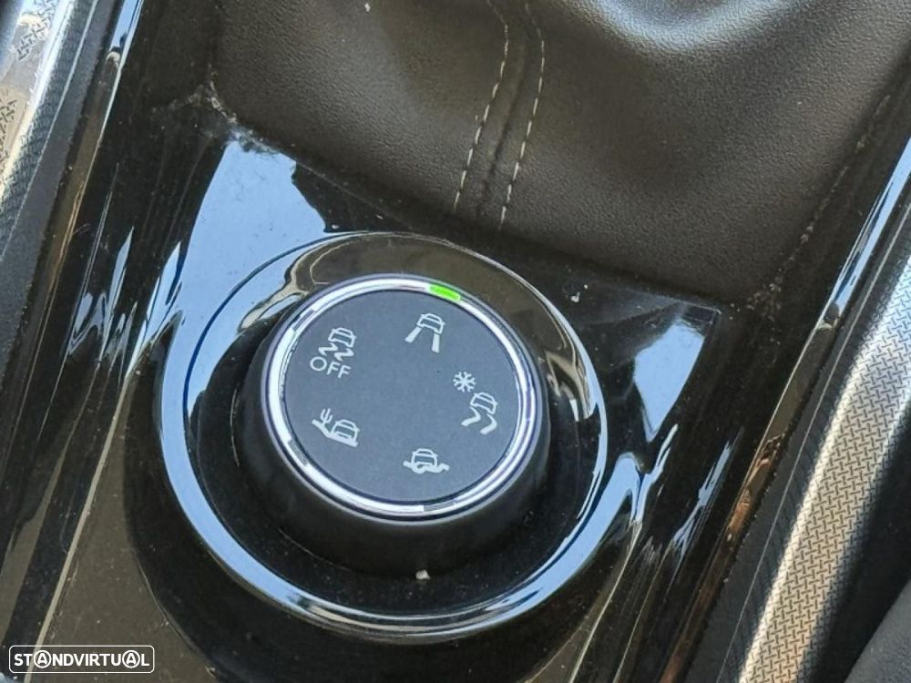 Peugeot 2008 1.6 e-HDi Allure - 15