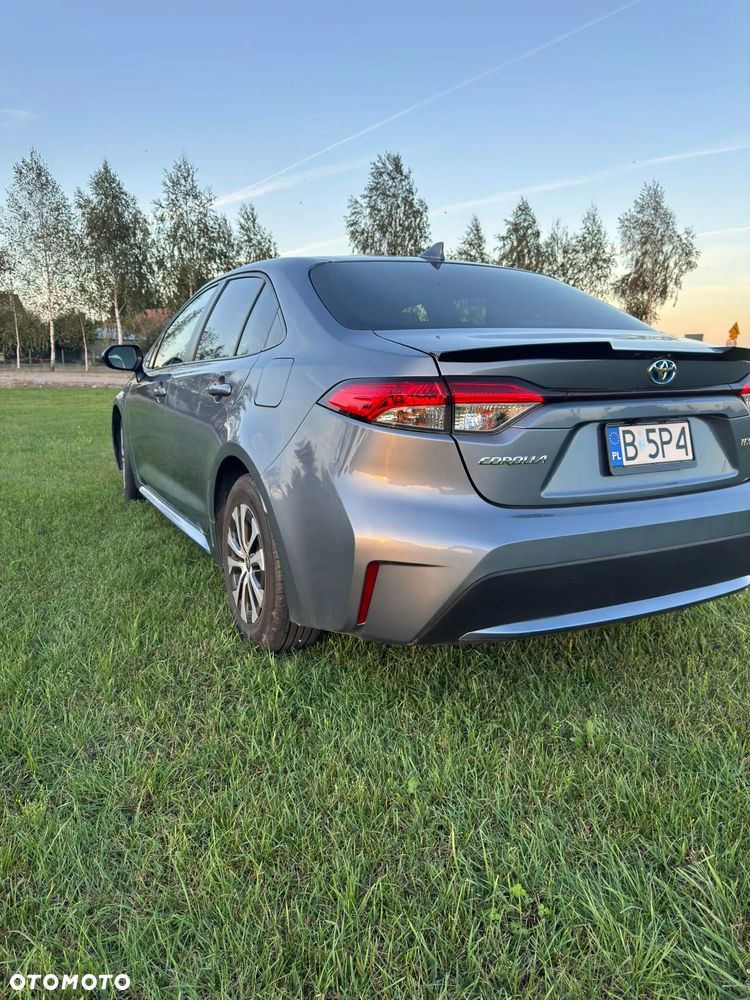 Toyota Corolla - 5