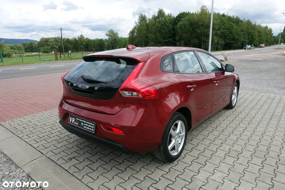 Volvo V40 D2 Momentum - 5