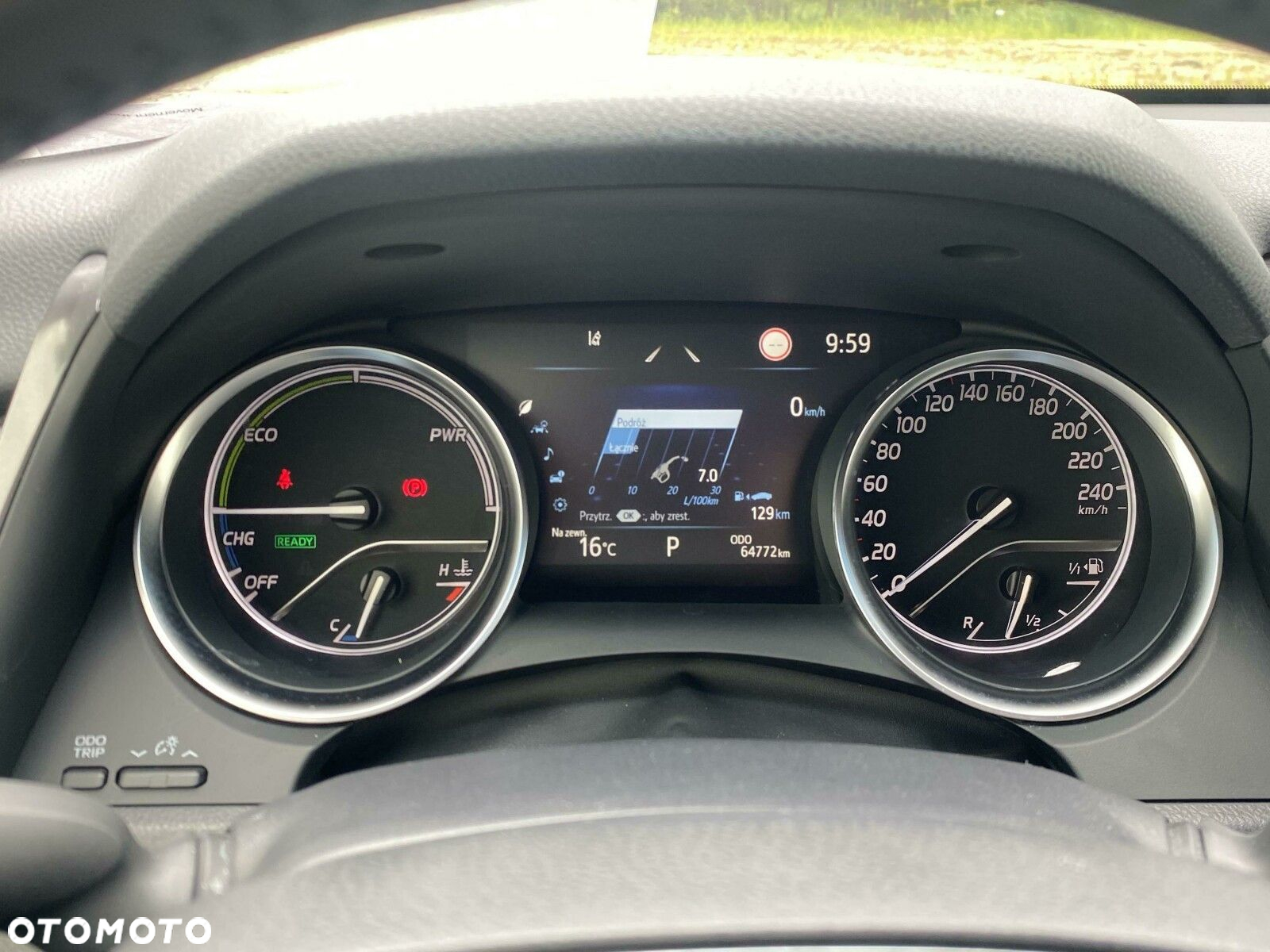 Toyota Camry - 20