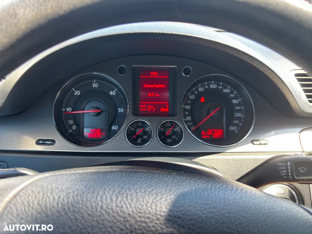 Volkswagen Passat 2.0TDI Highline DPF - 6