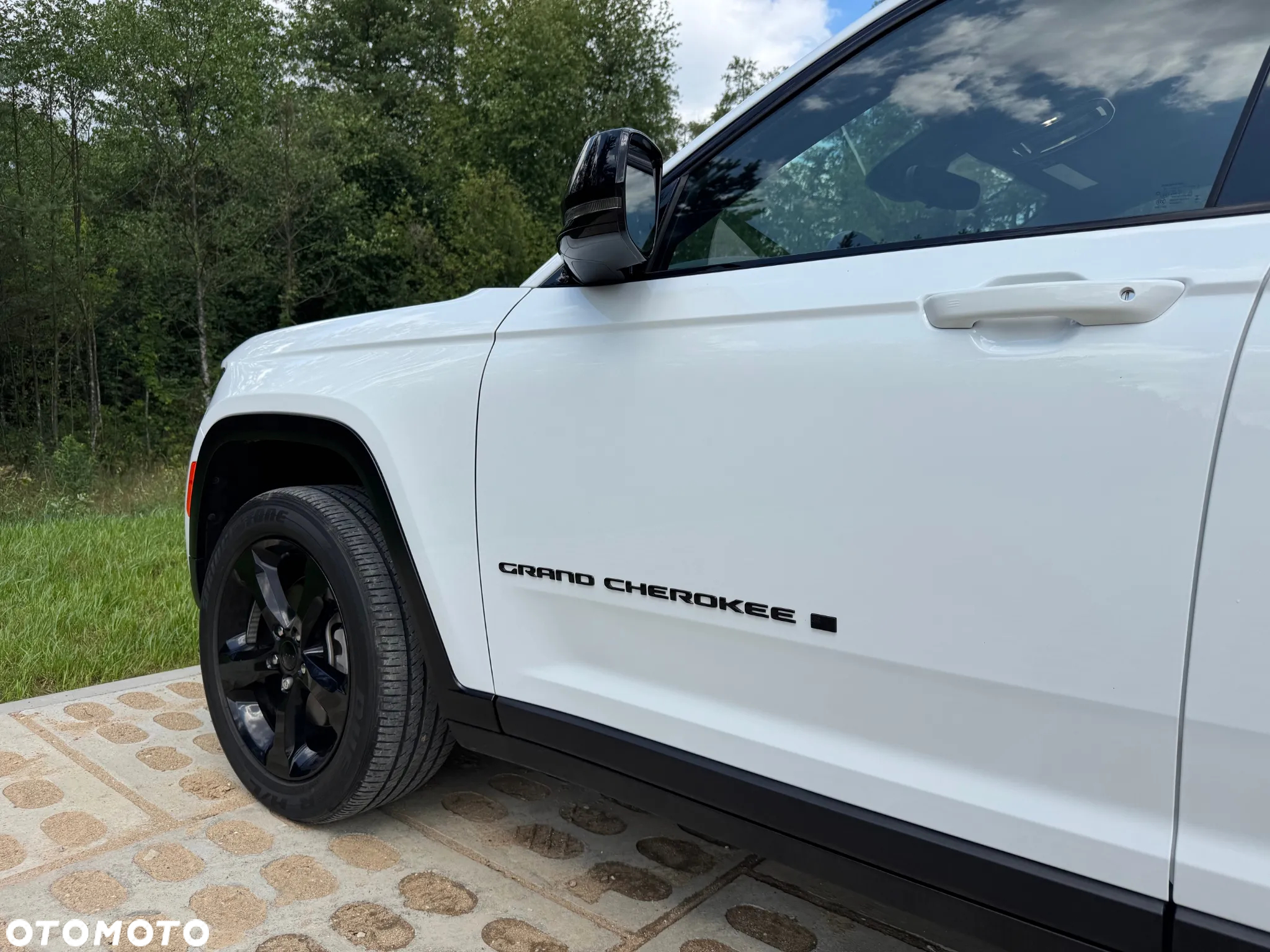 Jeep Grand Cherokee - 17
