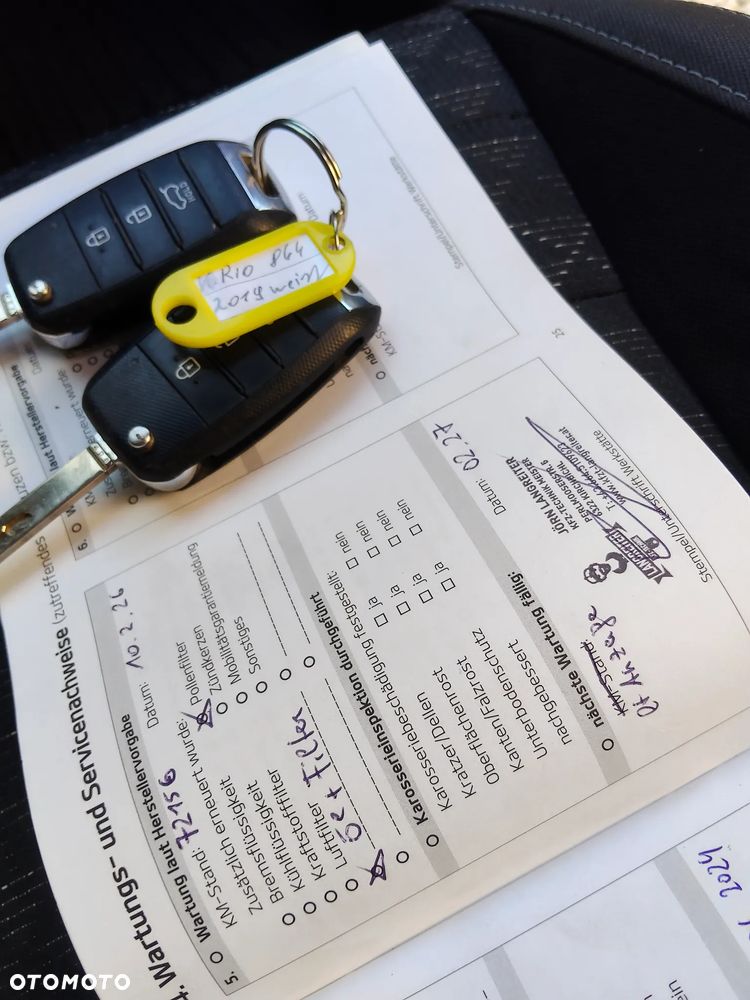 Kia Rio 1.2 Attract - 32