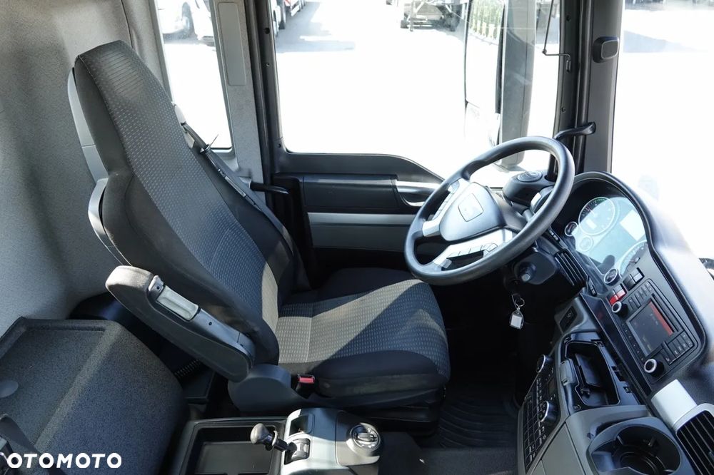 MAN TGS 26.400 / 6x4 / SKRZYNIOWY - 6,5M / HDS HIAB 188 4 x wysów 13 Metrów / EURO 6 / OPONY 100 % / 2016 ROK / STEROWANIE RADIOWE / ROTATOR - 29