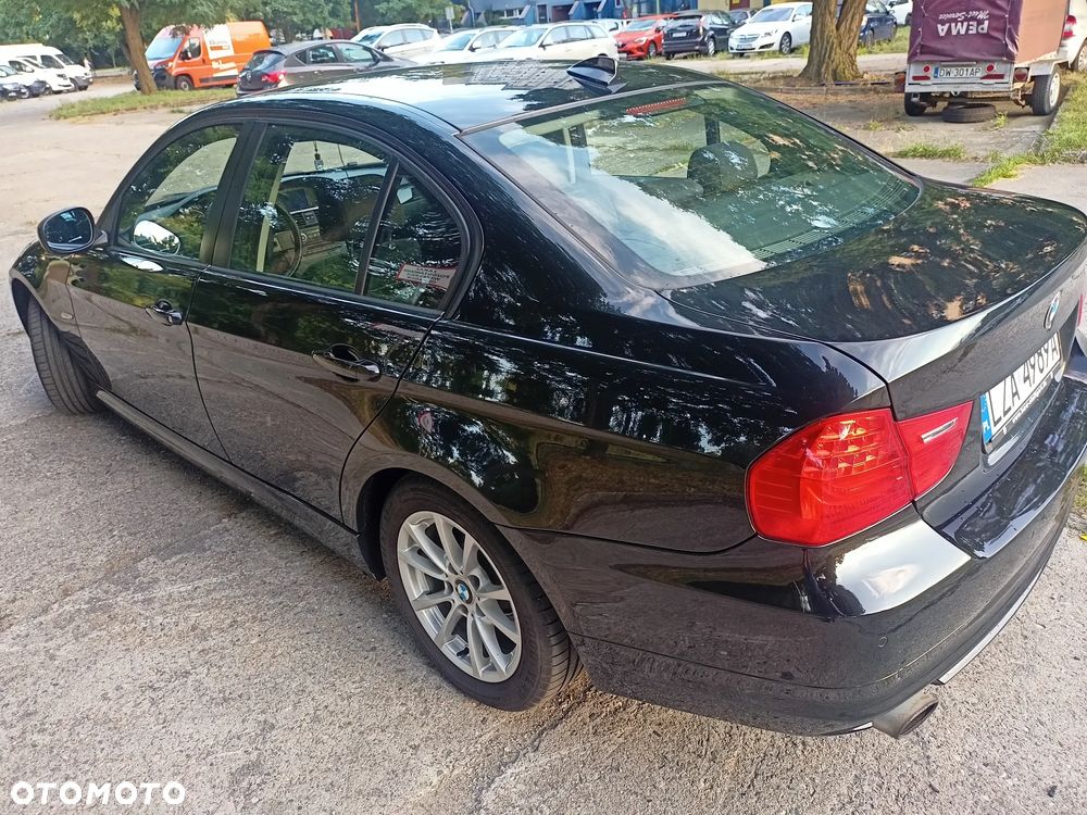 BMW Seria 3 320i - 6