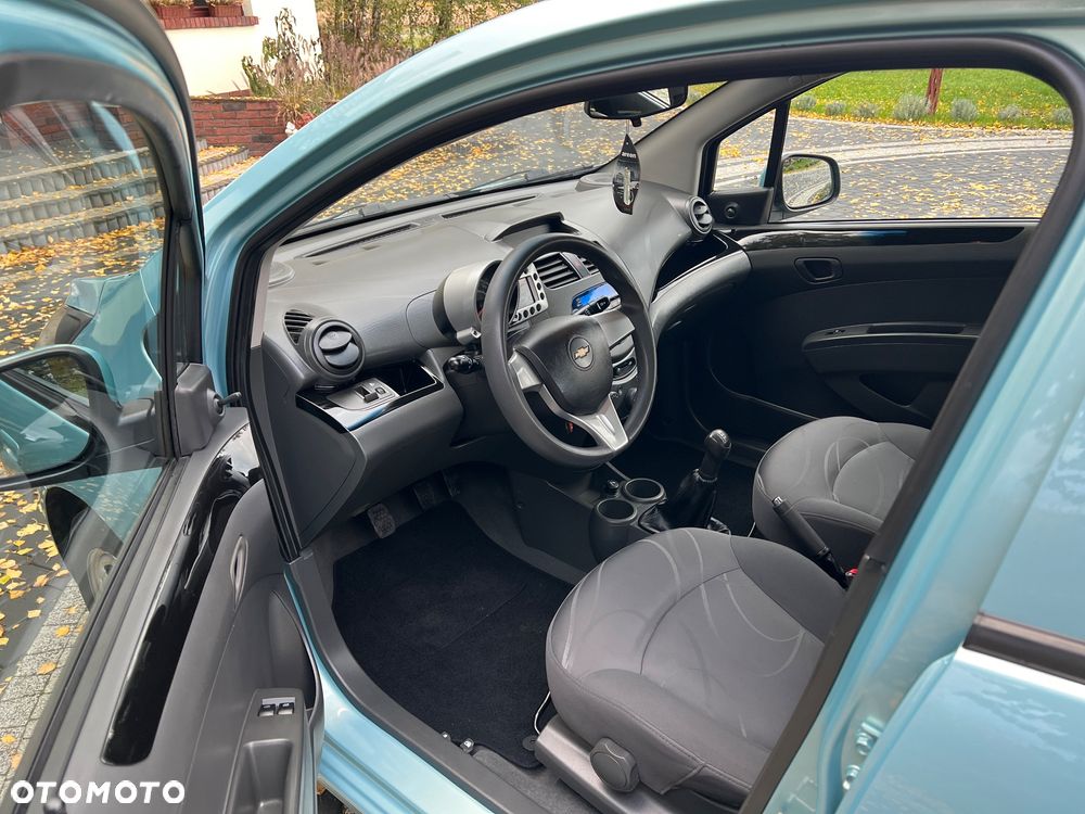 Chevrolet Spark 1.0 Base+ - 10