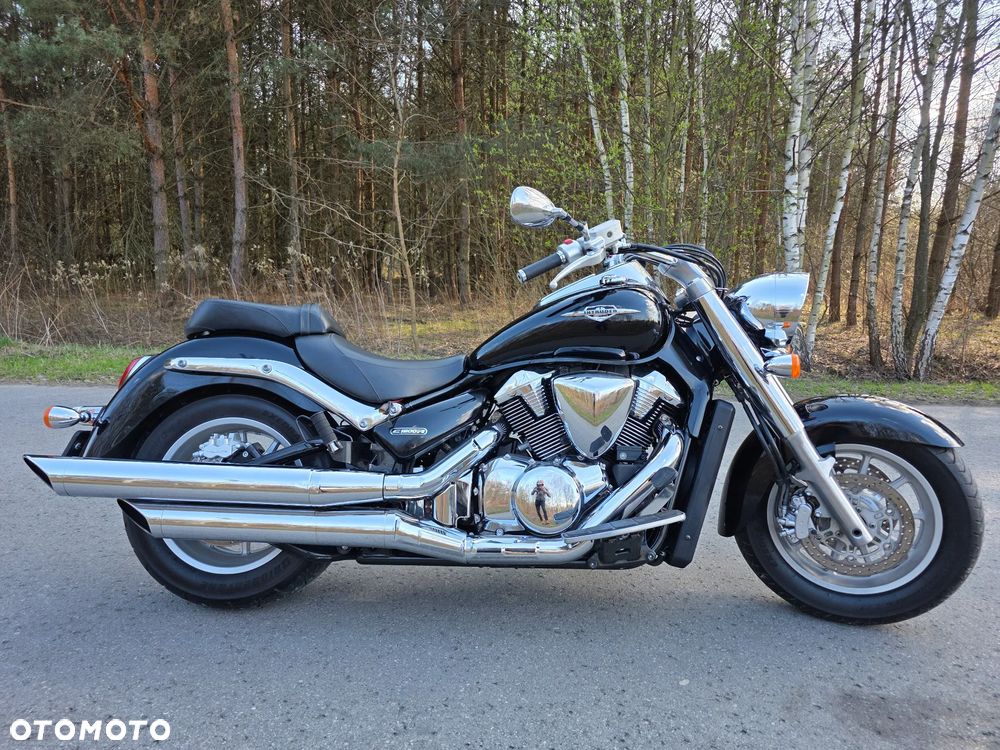 Suzuki Intruder - 2