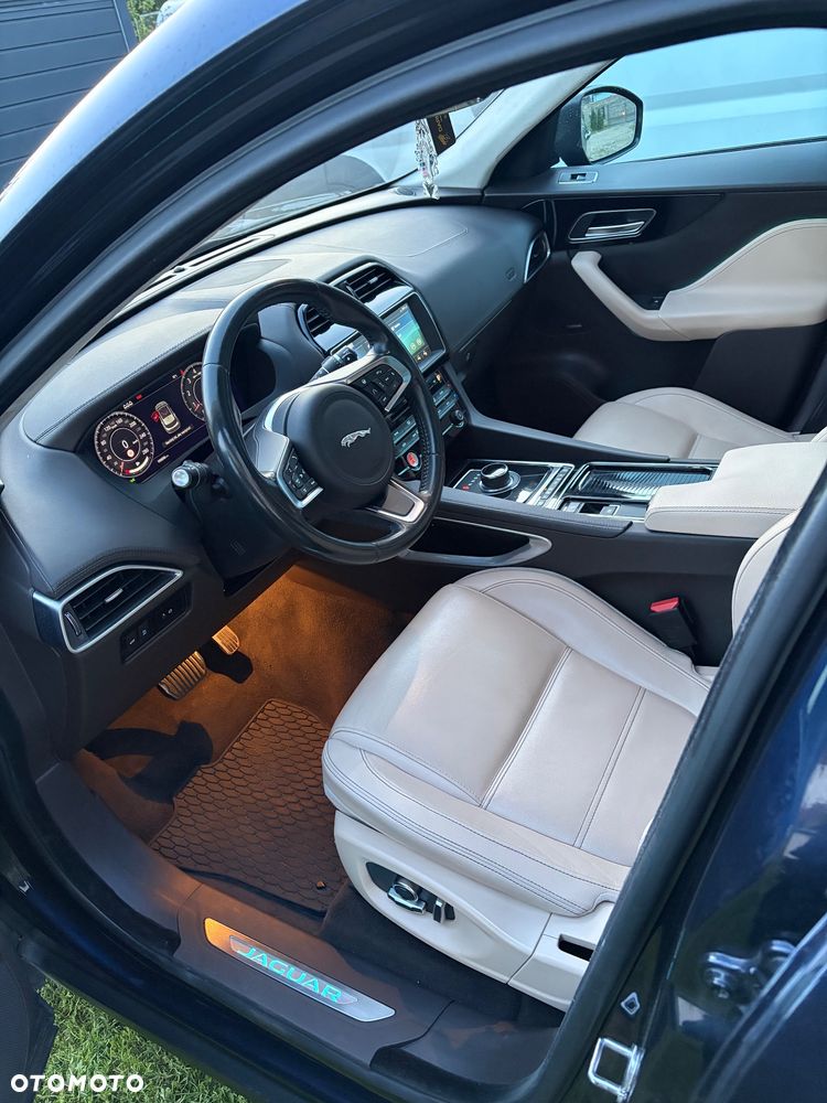 Jaguar F-Pace 2.0 i4P AWD Prestige - 15