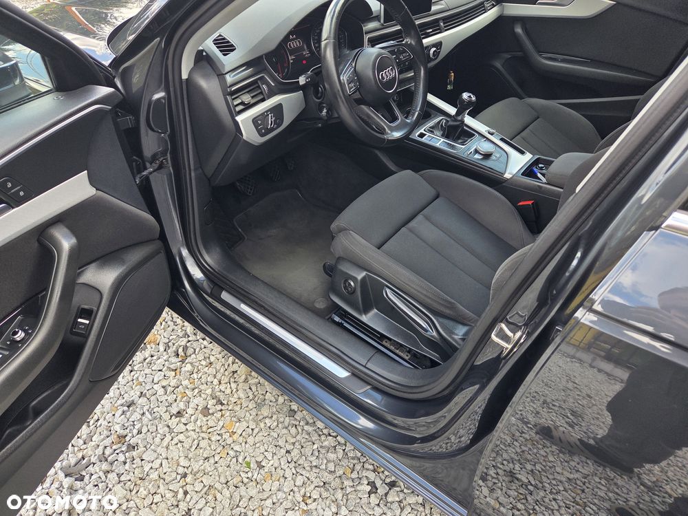 Audi A4 Avant 2.0 TDI DPF clean diesel Attraction - 23