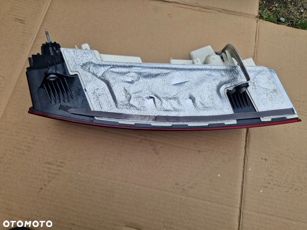 Audi R8 LIFT lampa prawy tył tylna 4S0945096B - 11