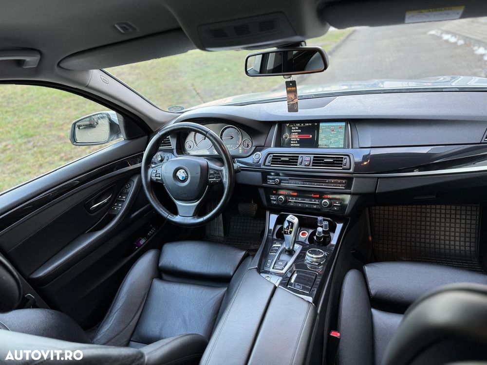 BMW Seria 5 520d xDrive - 4