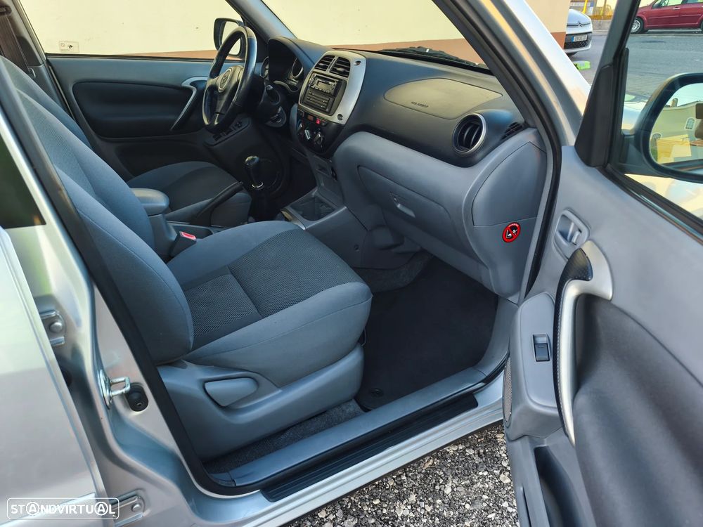 Toyota RAV4 2.0 Pack 2 - 6