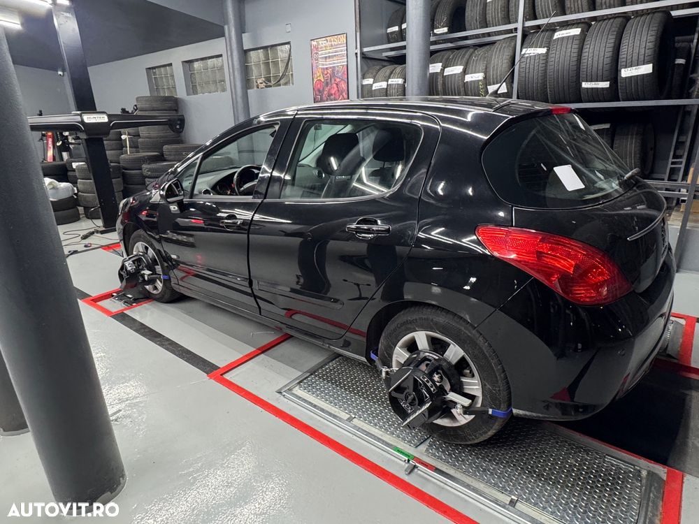 Peugeot 308 120 VTi Style - 11