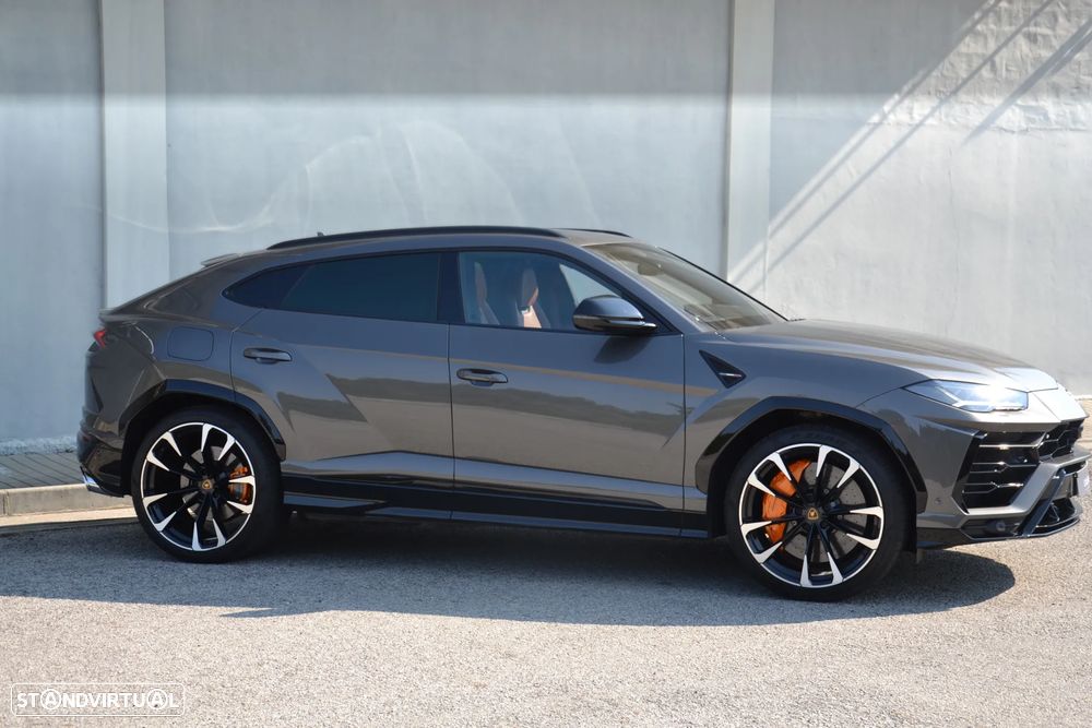 Lamborghini Urus - 16