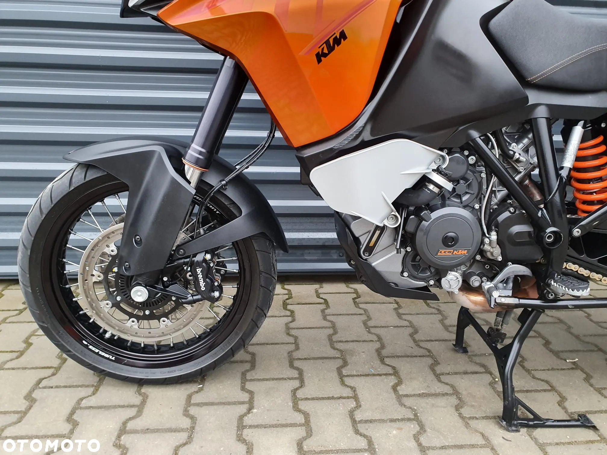 KTM Adventure - 12