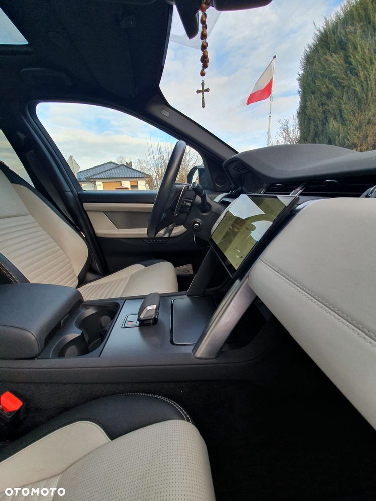 Land Rover Discovery Sport 2.0 P250 mHEV HSE - 11