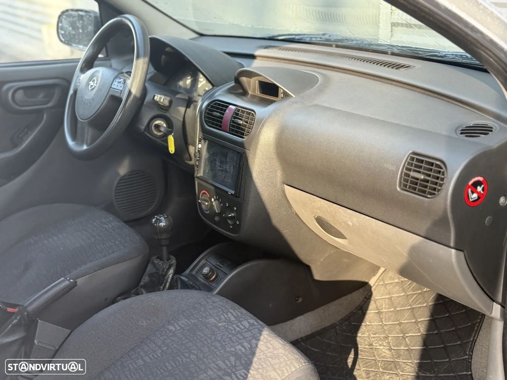 Opel Corsa 1.2 16V Confort - 13
