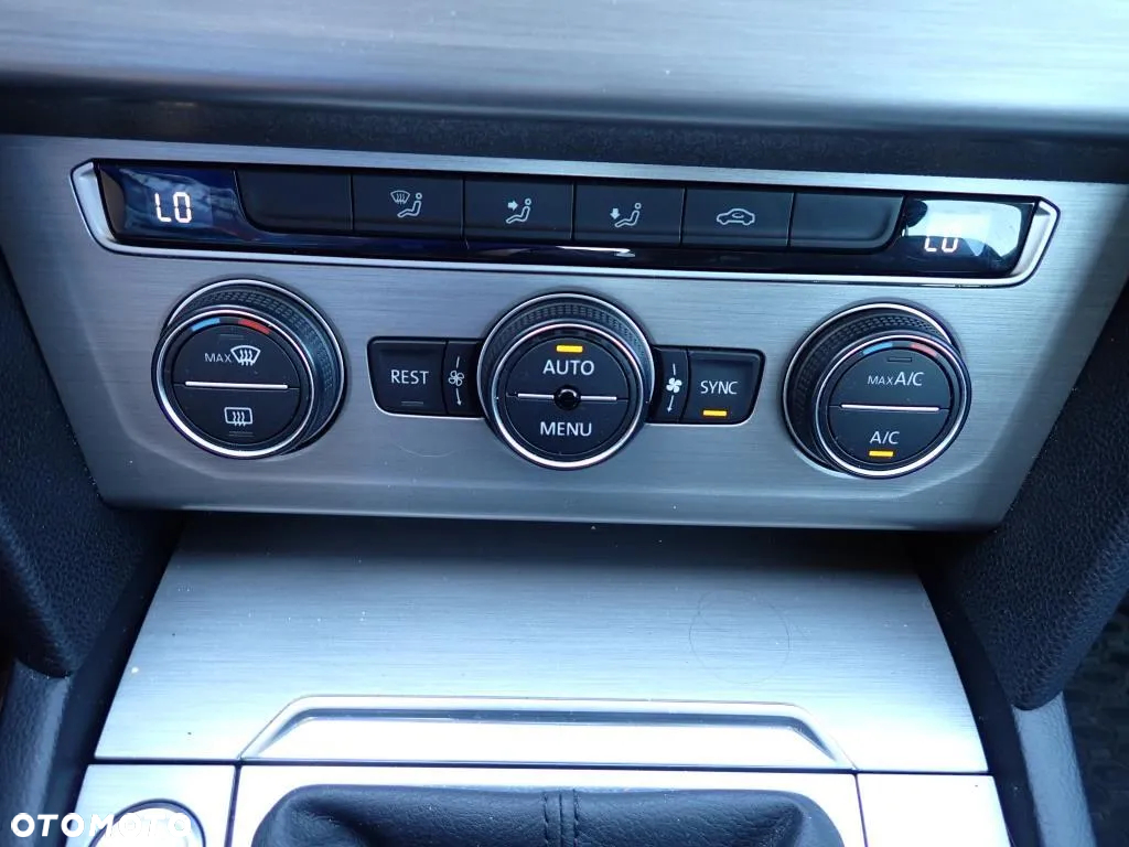 Volkswagen Passat 2.0 TDI BMT Comfortline - 10