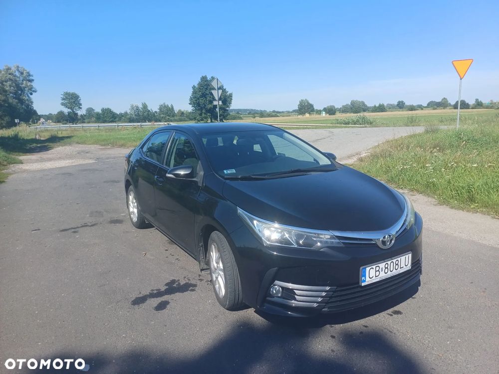 Toyota Corolla - 2