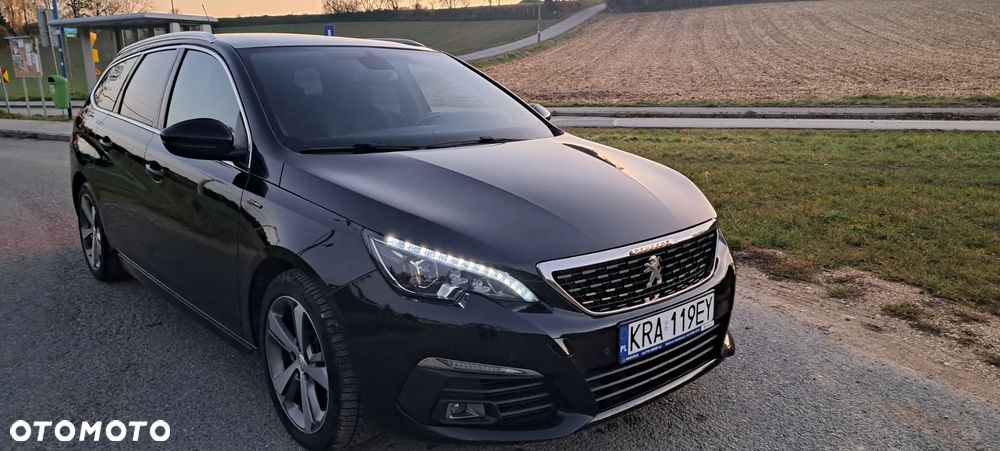 Peugeot 308 SW BlueHDi 130 EAT8 Stop & Start GT - 17