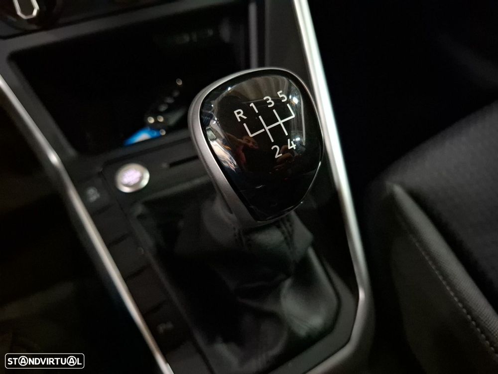 VW Taigo 1.0 TSI Urban - 17