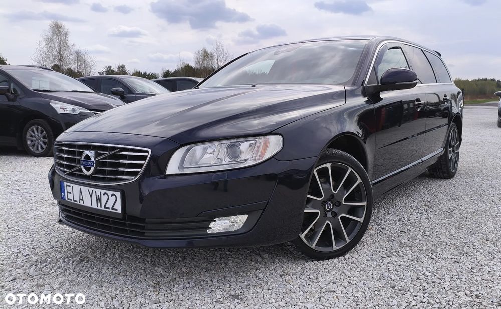 Volvo V70 D2 Momentum - 1