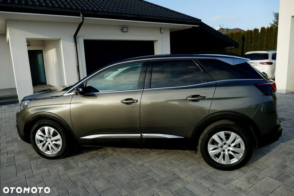 Peugeot 3008 1.2 PureTech Allure Pack S&S - 8