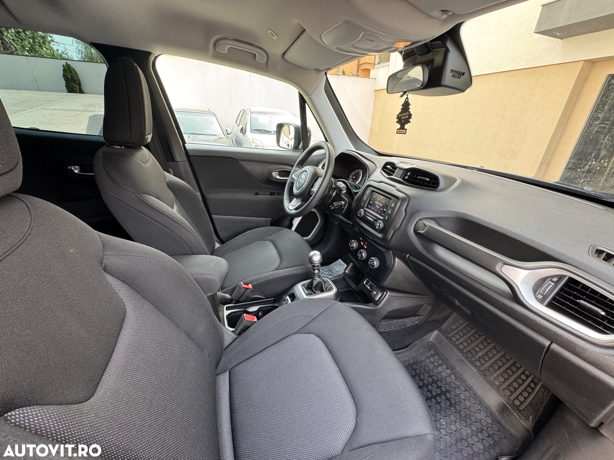 Jeep Renegade - 18