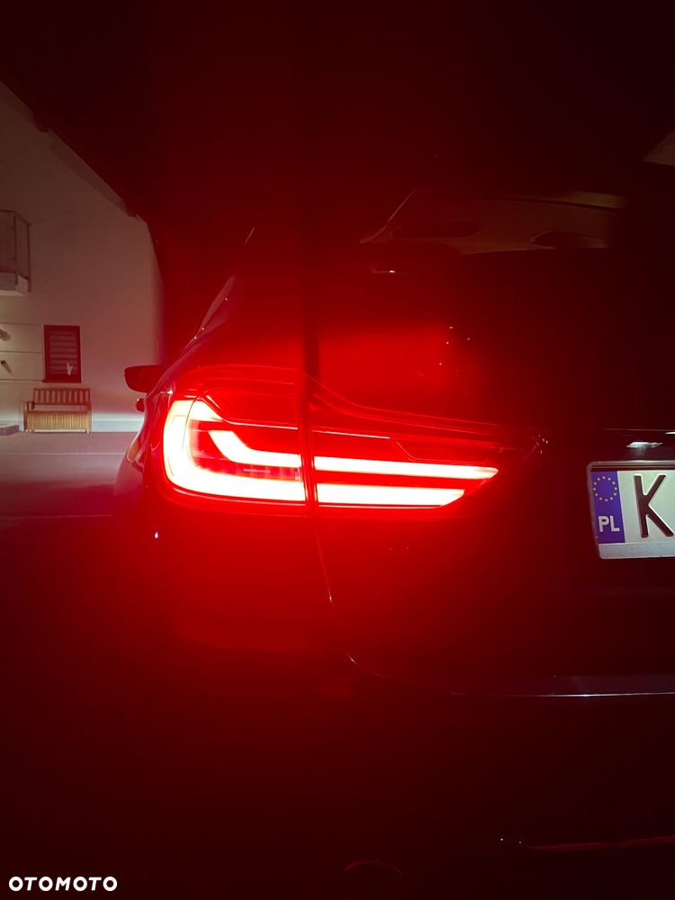 BMW Seria 5 520d xDrive Luxury Line - 38