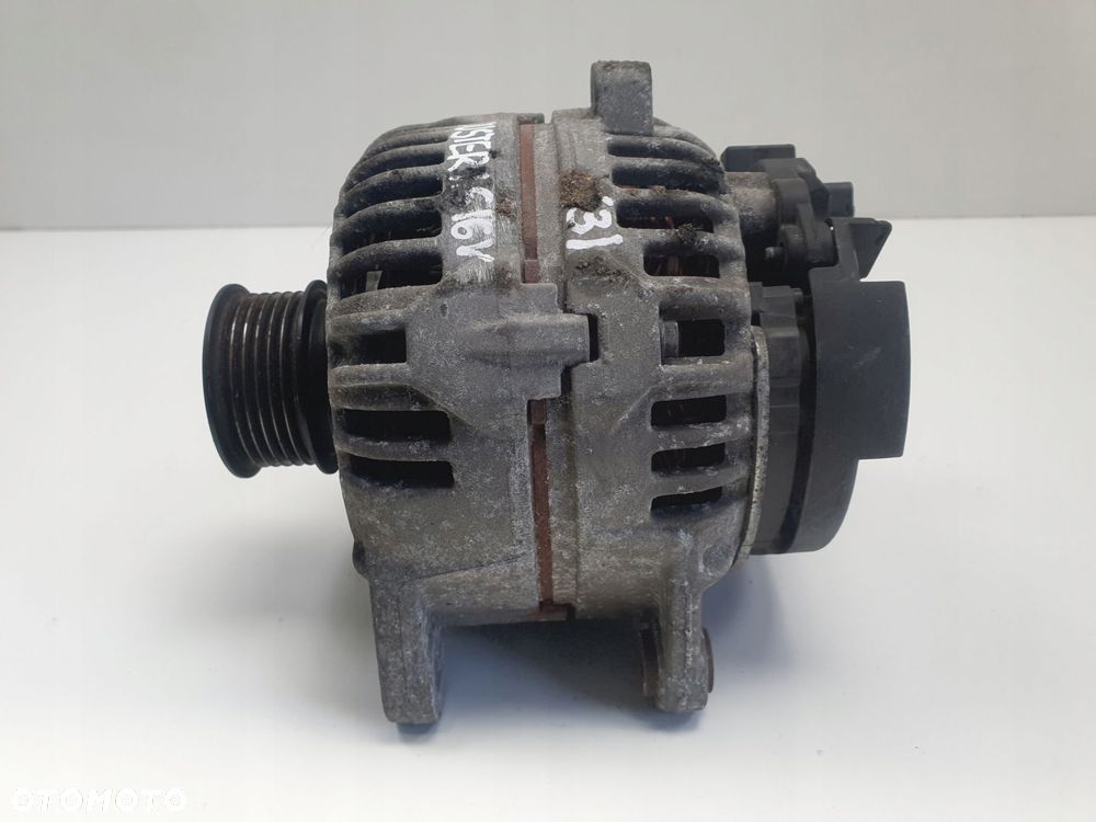 ALTERNATOR Dacia Duster 1.6 16V _ 0124525207 8200992208 Bosch 150A - 2