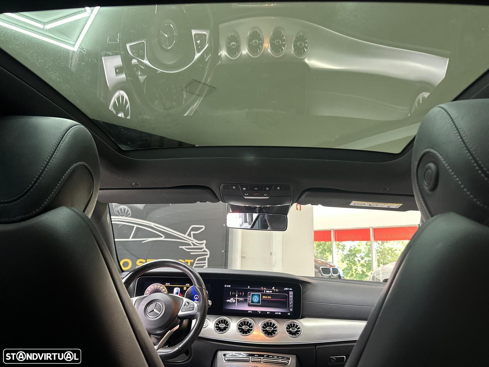 Mercedes-Benz E 220 d AMG Line - 28