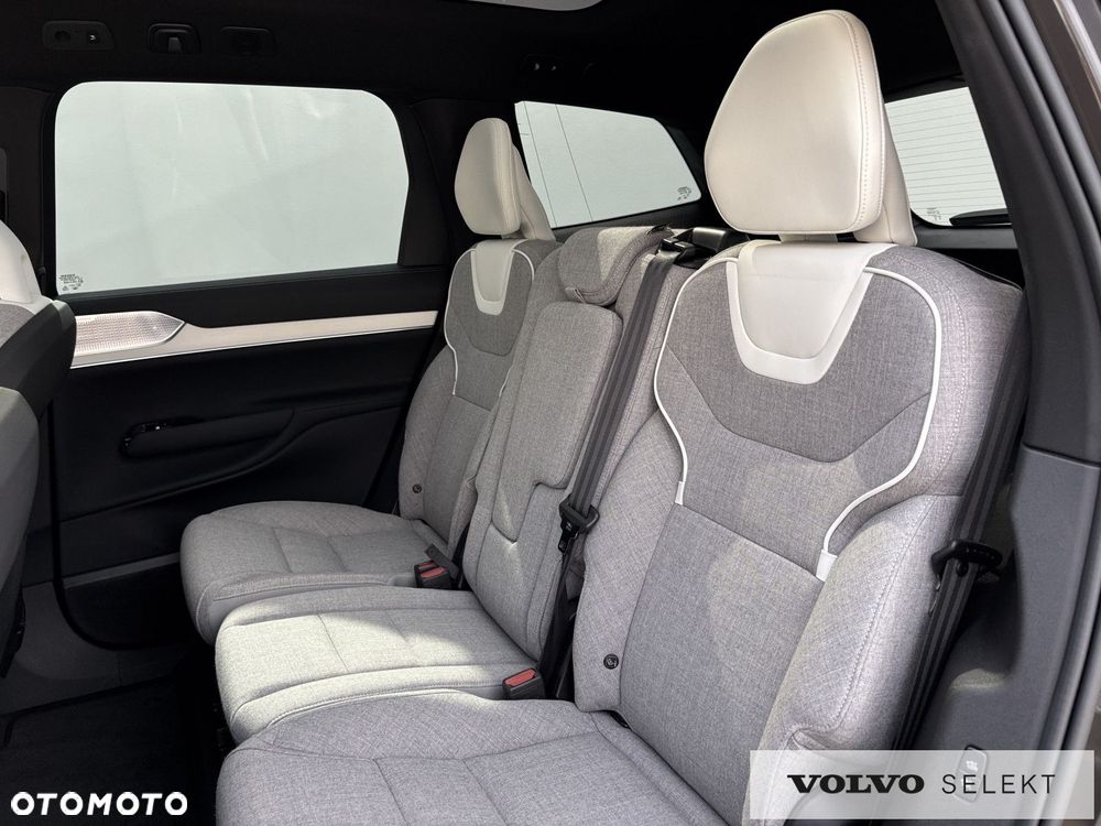 Volvo EX90 - 23