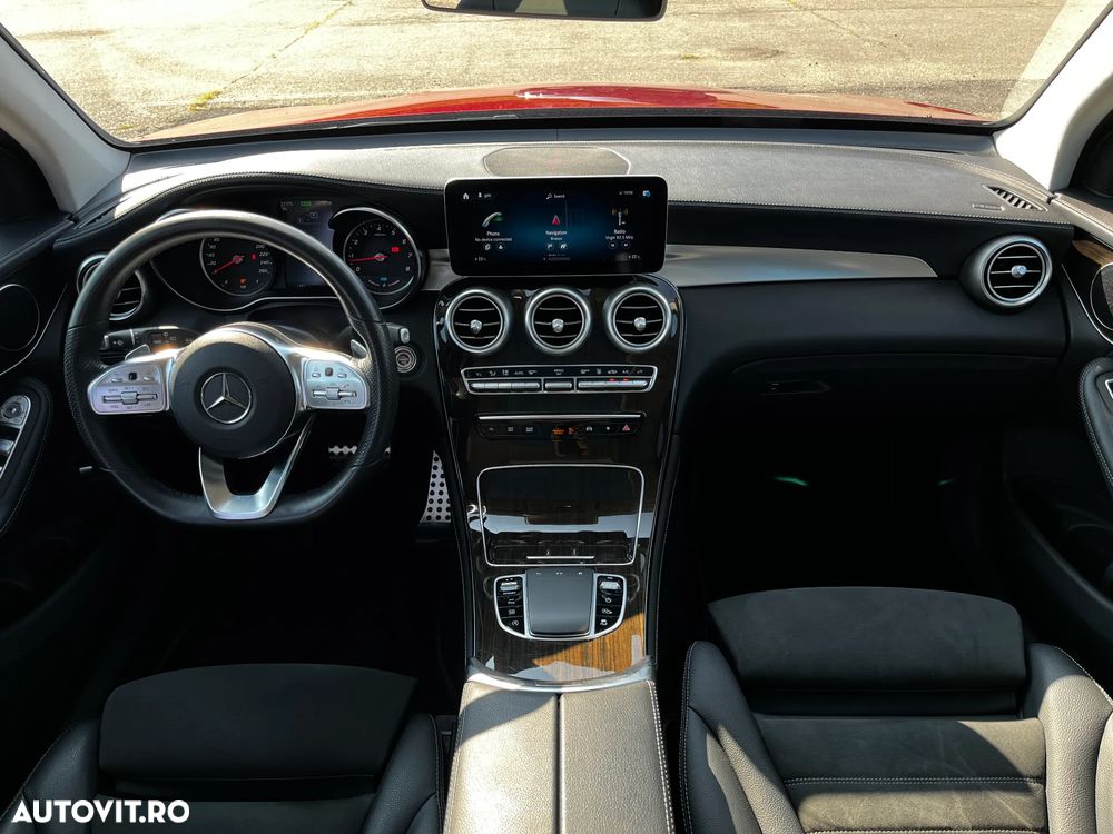 Mercedes-Benz GLC 300 4MATIC MHEV - 14